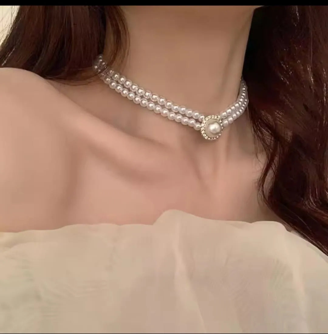 Elegant Pearl Choker Necklace