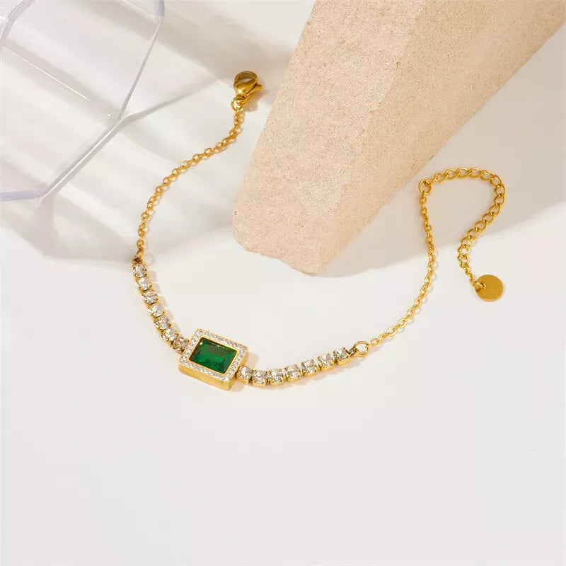 Emerald Green CZ Gold Charm Loose Bracelet