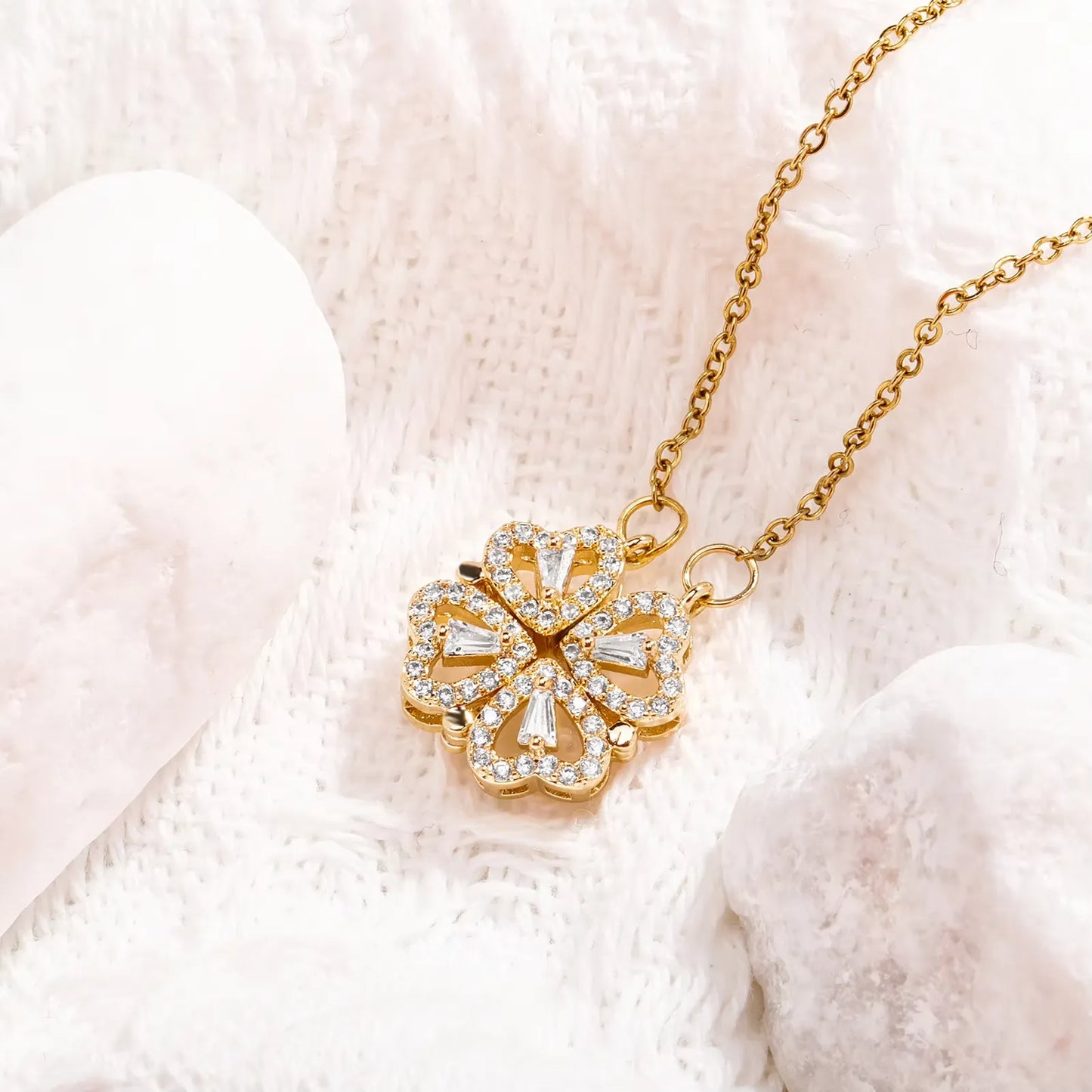 4 in 1 Magnetic Heart Shaped Necklace Golden