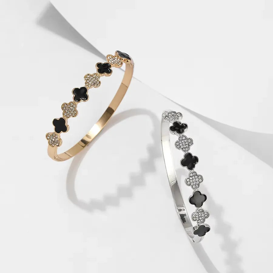 Minimalist Black Clover Rhinestone Lucky Flower Bracelet